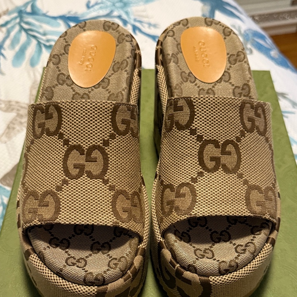 Gucci Macro GG Canvas Camel EBONY Platform